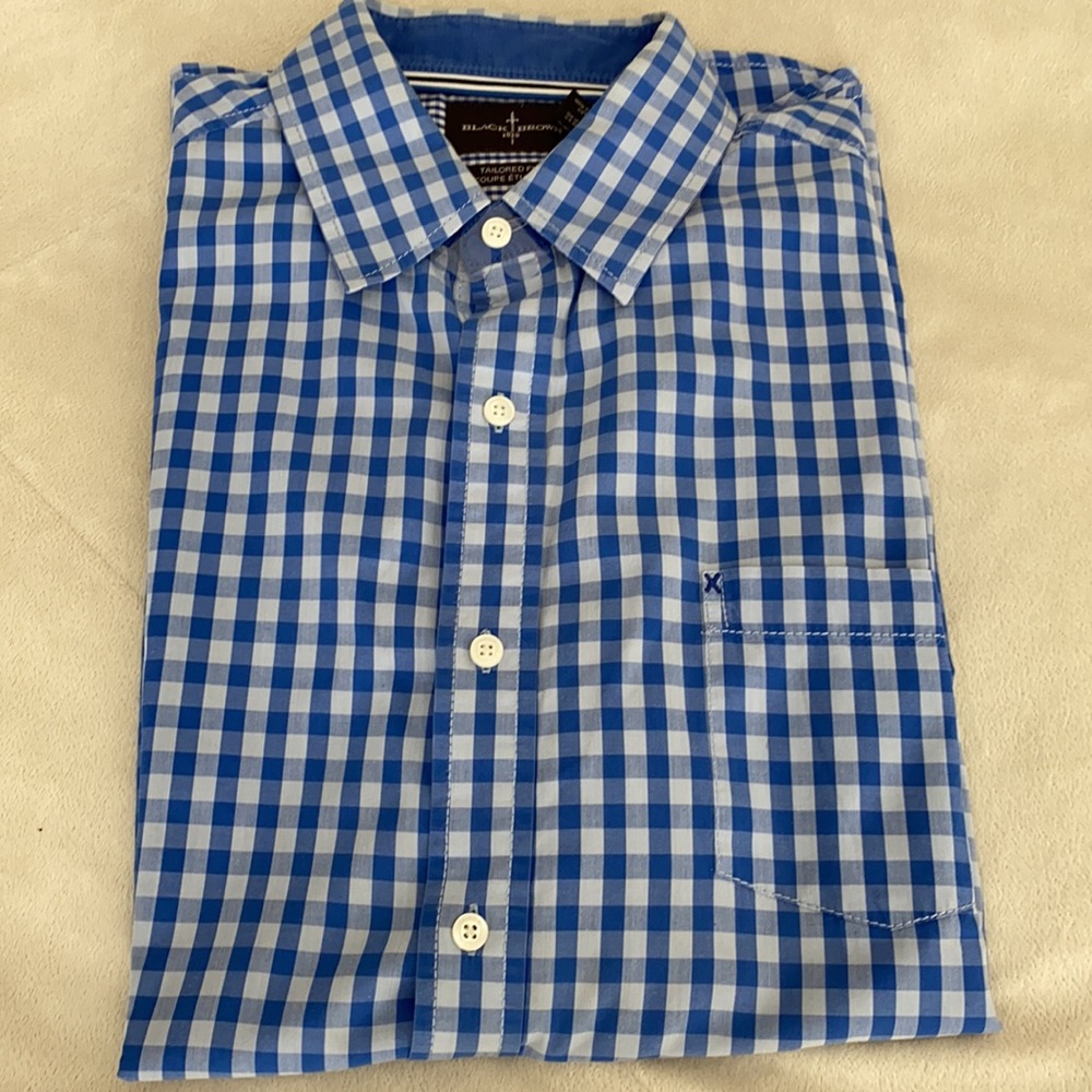 Gingham short sleeved button down shirt